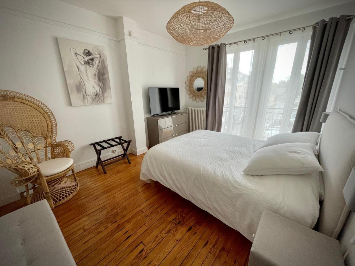 Suites Mana - Le Manaloft, Chic Et Moderne Avec Salle Privee De Fitness En Plein Centre-Ville De Rethel Exteriér fotografie